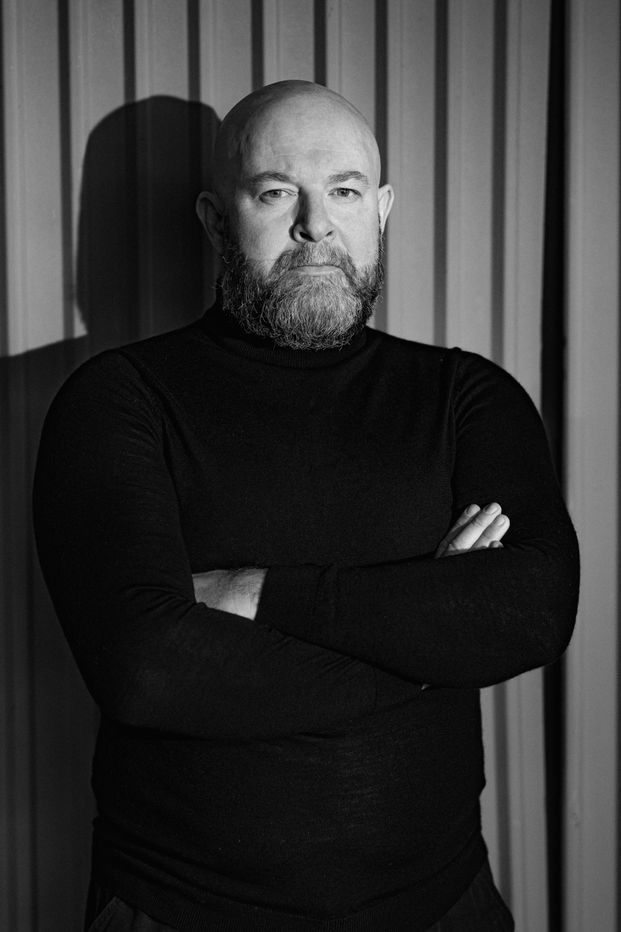 czarno bialy portret meski szymon bobrowski
