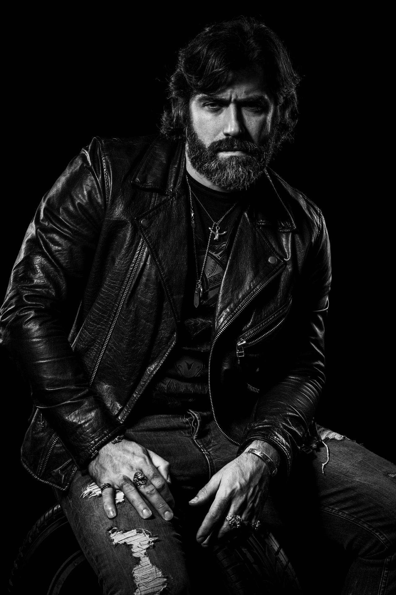 mocny portret meski w studio krakow