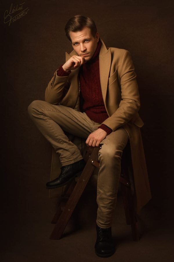 męska sesja zdjęciowa w studio Kraków – portret mężczyzny