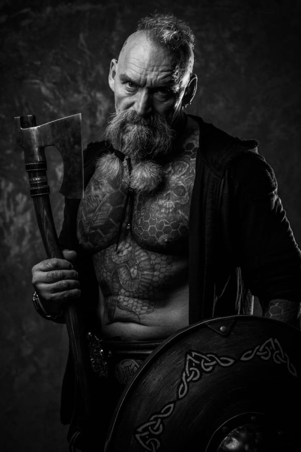 męska sesja zdjęciowa w studio Kraków – portret mężczyzny