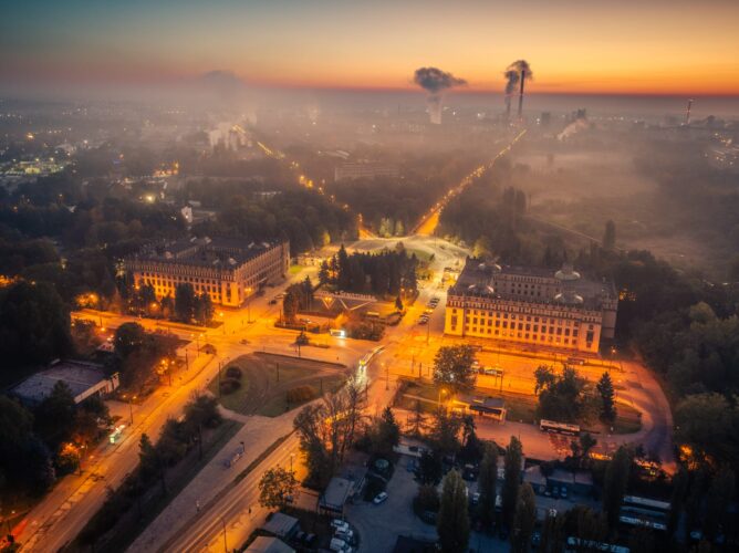 2024.10.20 Wschód słońca nad Hutą im. T. Sendzimira